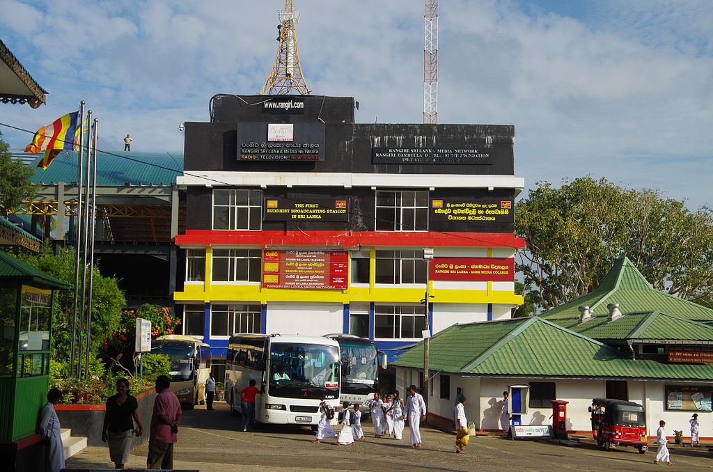 Escapade au Sri Lanka : visiter la ville de Dambulla et son temple d'Or